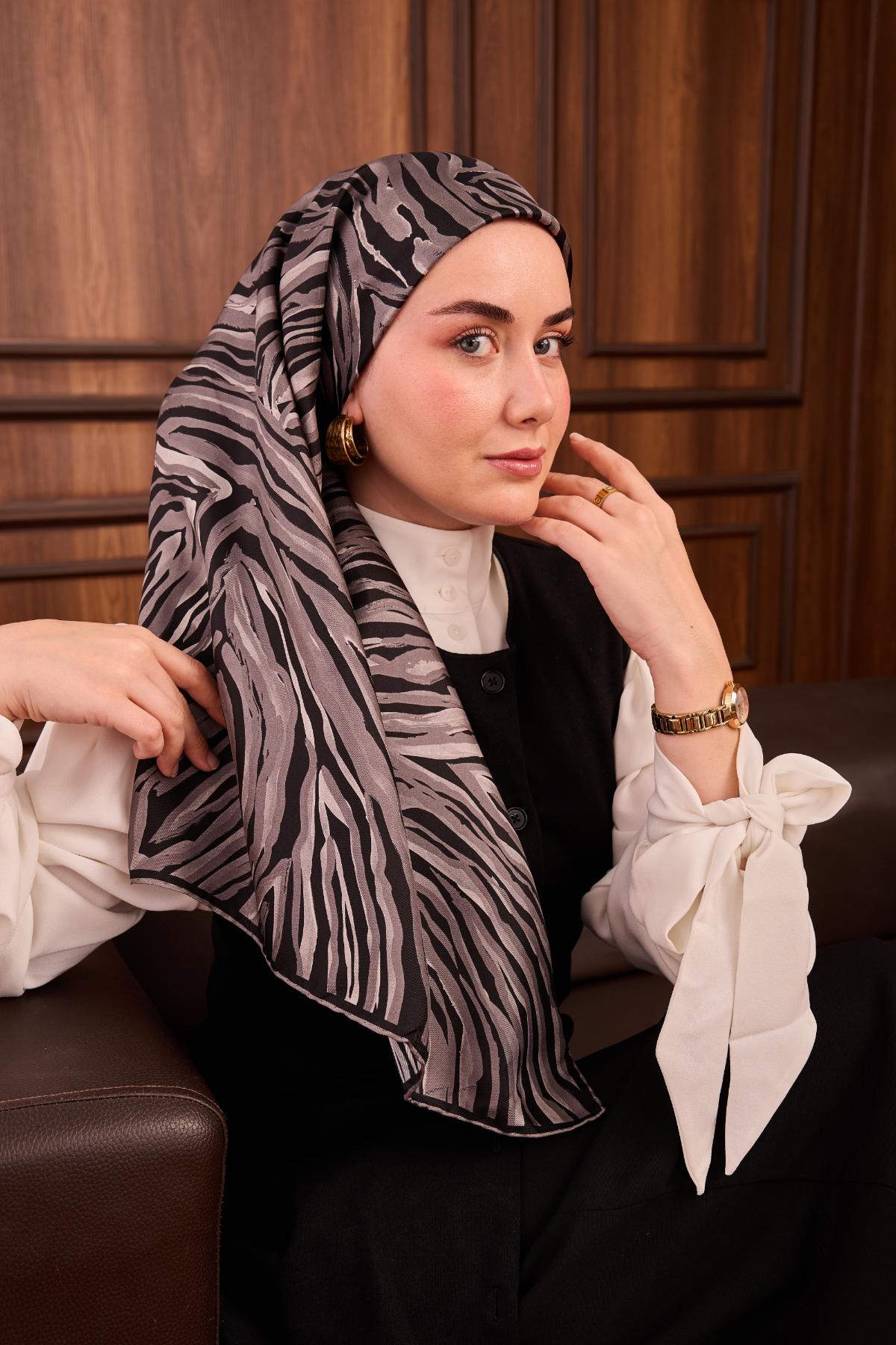 Yeni Sezon Twill İpek Eşarp 11495-08 - İthalesarponline.com - Yeni Sezon Twill İpek Eşarp - Silk Home