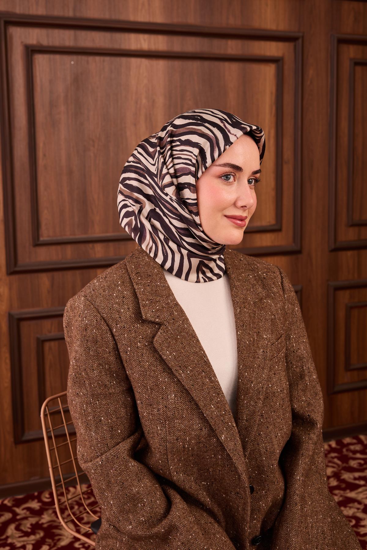 Yeni Sezon Twill İpek Eşarp 11495-23 - İthalesarponline.com - Yeni Sezon Twill İpek Eşarp - Silk Home