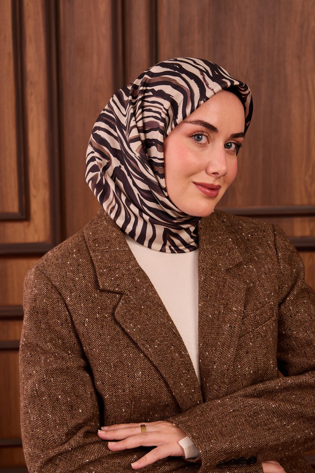 Yeni Sezon Twill İpek Eşarp 11495-23 - İthalesarponline.com - Yeni Sezon Twill İpek Eşarp - Silk Home