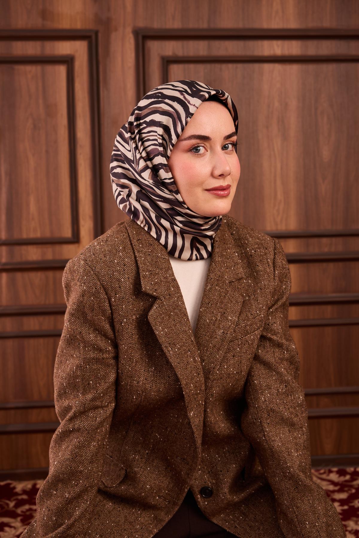 Yeni Sezon Twill İpek Eşarp 11495-23 - İthalesarponline.com - Yeni Sezon Twill İpek Eşarp - Silk Home