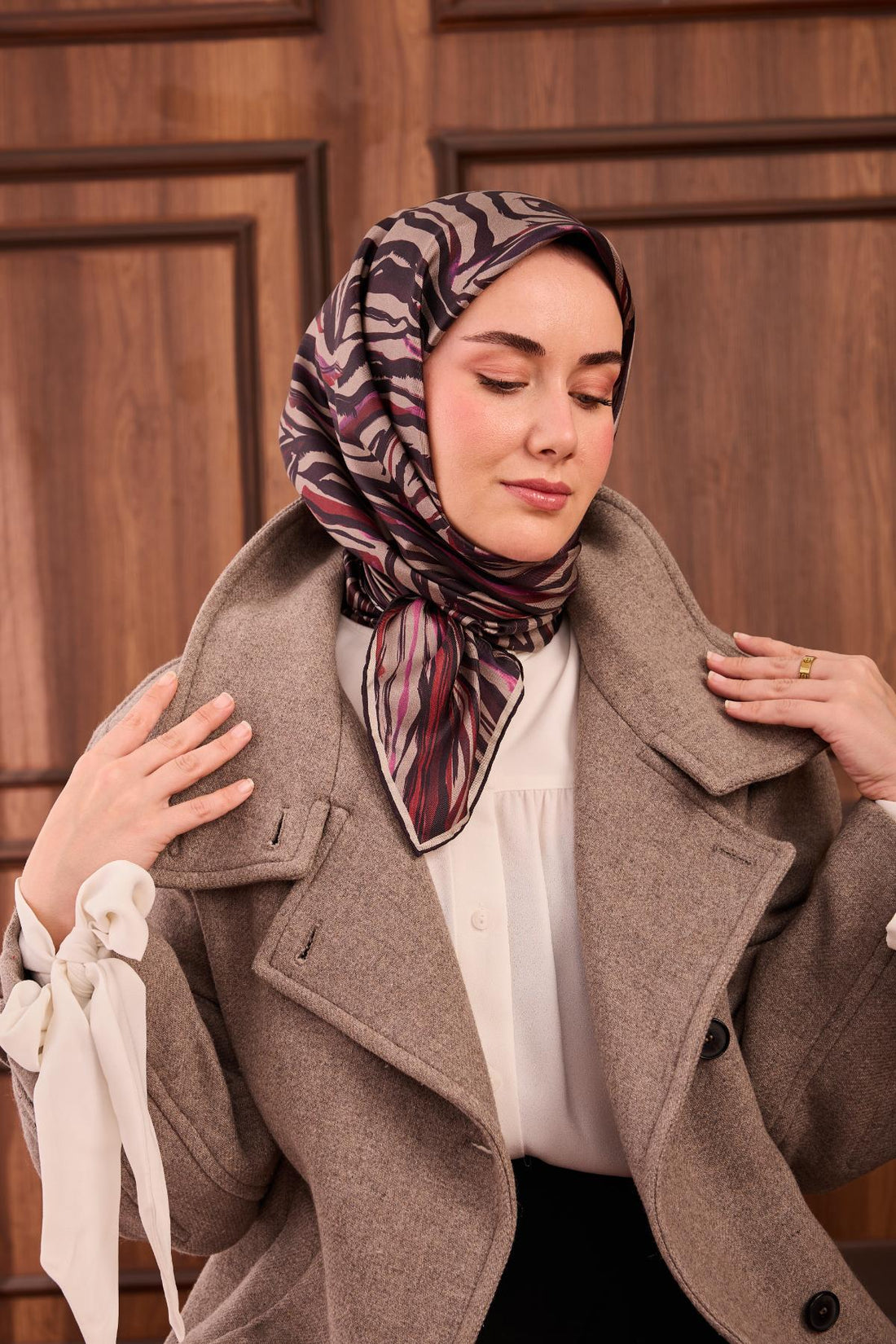 Yeni Sezon Twill İpek Eşarp 11495-31 - İthalesarponline.com - Yeni Sezon Twill İpek Eşarp - Silk Home