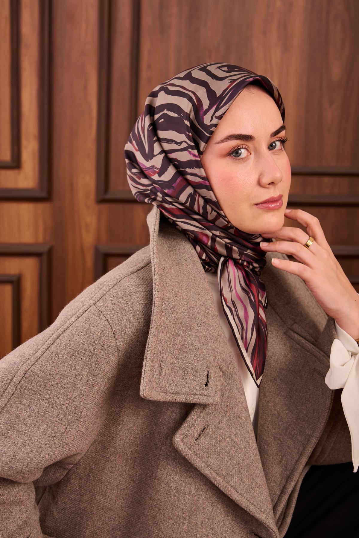 Yeni Sezon Twill İpek Eşarp 11495-31 - İthalesarponline.com - Yeni Sezon Twill İpek Eşarp - Silk Home