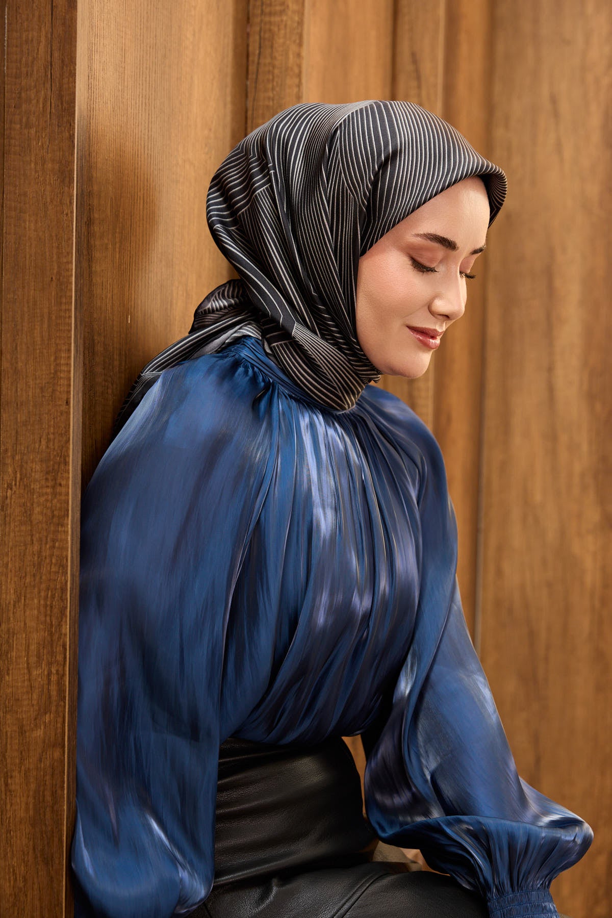 Silk Home Twill İpek Eşarp Fluid Lines 11550-19