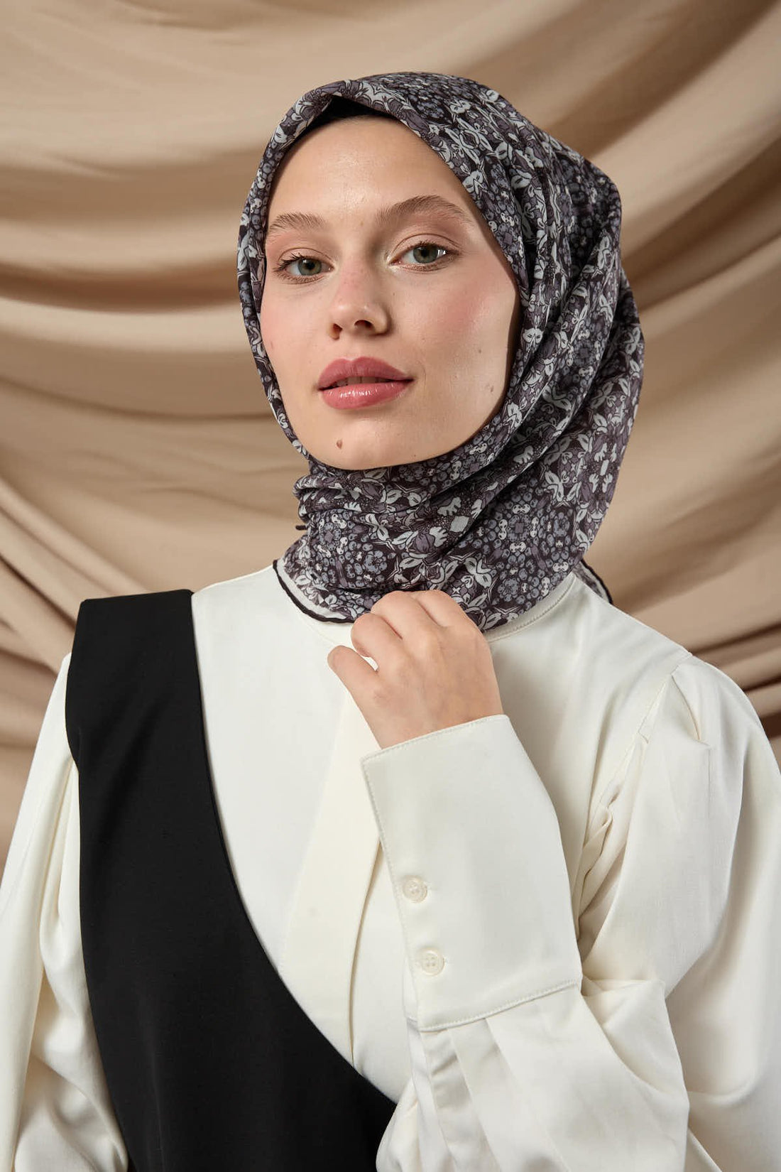 Silk Home Soft Eşarp 73093-01 - İthalesarponline.com - Soft Eşarp - Silk Home
