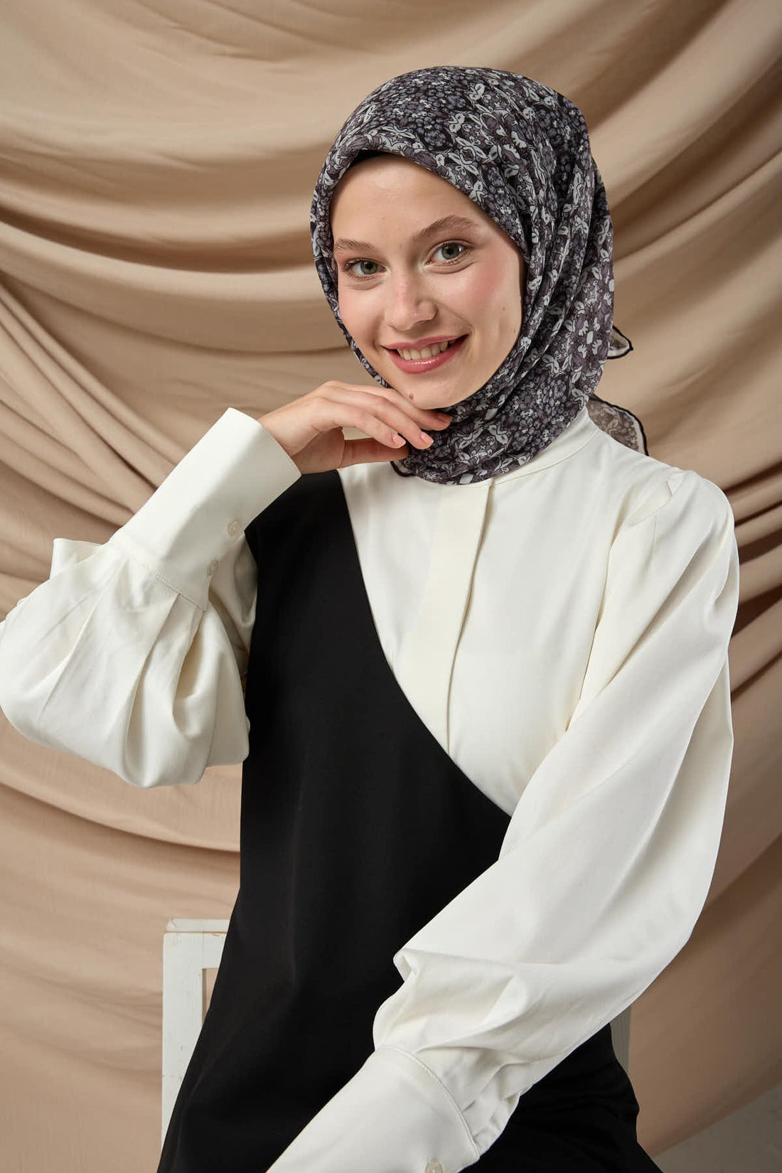 Silk Home Soft Eşarp 73093-01 - İthalesarponline.com - Soft Eşarp - Silk Home