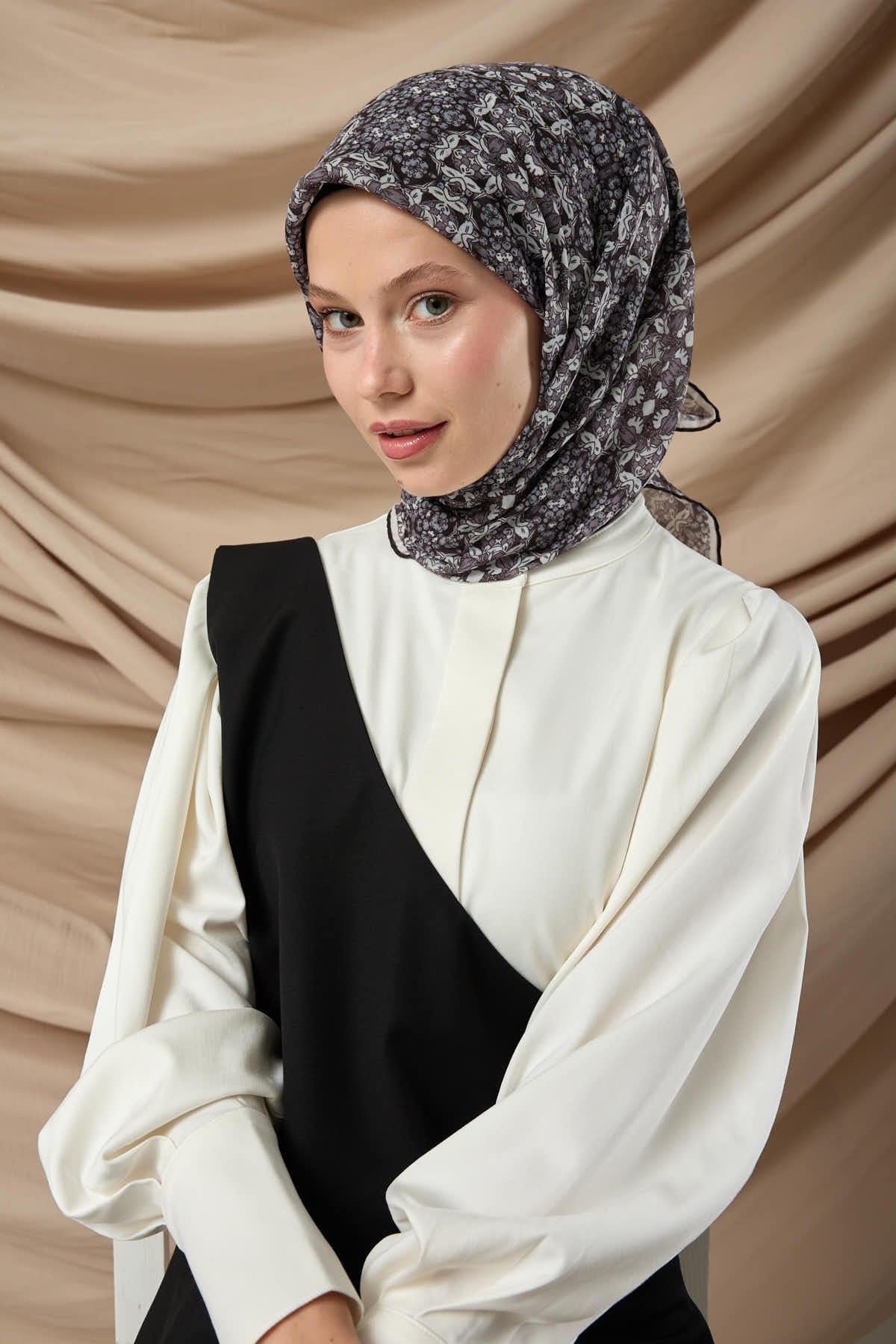 Silk Home Soft Eşarp 73093-01 - İthalesarponline.com - Soft Eşarp - Silk Home