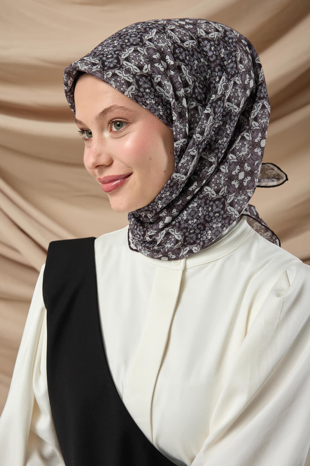 Silk Home Soft Eşarp 73093-01 - İthalesarponline.com - Soft Eşarp - Silk Home